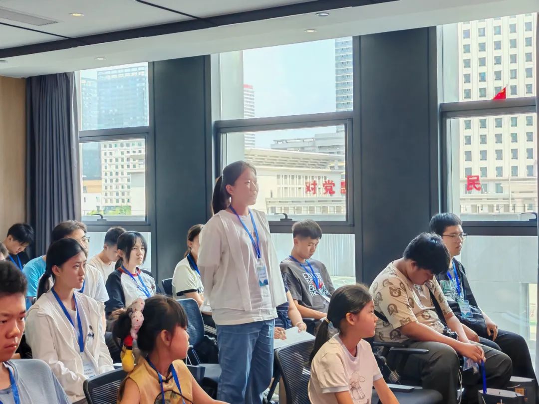 “科学筑梦·法治同行”——中学生走进今海瑞律师事务所法治教育主题活动圆满举行(图15)